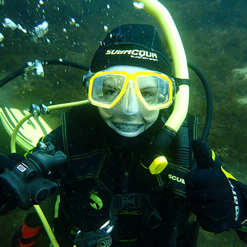 PADI entry level courses introduce you to the world of scuba diving
